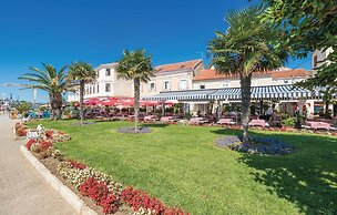 Stunning Home in Lisane Tinjske With 2 Bedrooms, Wifi and Outdoor Swim