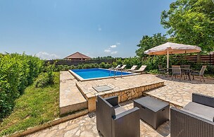 Stunning Home in Lisane Tinjske With 2 Bedrooms, Wifi and Outdoor Swim