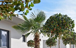 Beautiful Home in Split With 4 Bedrooms, Wifi and Outdoor Swimming Poo