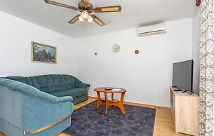 Amazing Home in Krk With Wifi and 2 Bedrooms