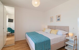 Stunning Apartment in Dugi Rat With 2 Bedrooms and Wifi