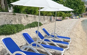 Stunning Apartment in Dugi Rat With 2 Bedrooms and Wifi