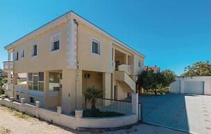 Awesome Home in Zadar With Wifi and 2 Bedrooms