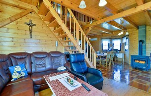 Awesome Home in Donja Zelina With 3 Bedrooms, Wifi and Outdoor Swimmin