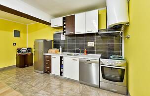 Awesome Home in Donja Zelina With 3 Bedrooms, Wifi and Outdoor Swimmin