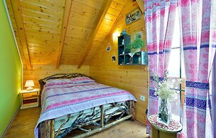 Awesome Home in Donja Zelina With 3 Bedrooms, Wifi and Outdoor Swimmin