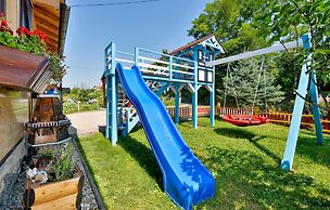 Awesome Home in Donja Zelina With 3 Bedrooms, Wifi and Outdoor Swimmin