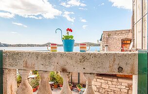 Nice Apartment in Sibenik With Wifi and 3 Bedrooms