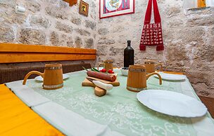 Nice Apartment in Sibenik With Wifi and 3 Bedrooms