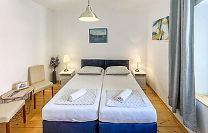 Nice Apartment in Sibenik With Wifi and 3 Bedrooms