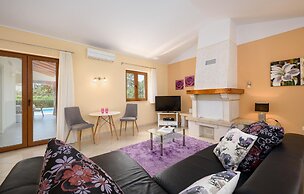 Nice Home in Kmacici With Outdoor Swimming Pool, Wifi and 3 Bedrooms