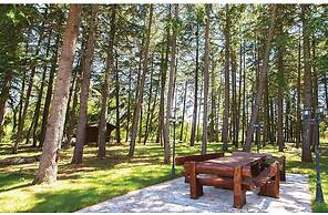 Stunning Home in Vrsar With Wifi and 3 Bedrooms