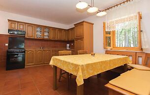 Stunning Home in Vrsar With Wifi and 3 Bedrooms