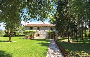 Stunning Home in Vrsar With Wifi and 3 Bedrooms