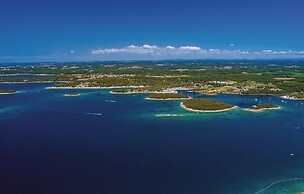 Stunning Home in Vrsar With Wifi and 3 Bedrooms