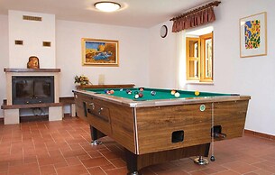 Stunning Home in Vrsar With Wifi and 3 Bedrooms