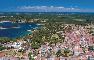 Stunning Home in Vrsar With Wifi and 3 Bedrooms