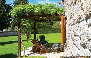 Stunning Home in Vrsar With Wifi and 3 Bedrooms