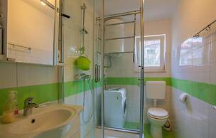 Nice Apartment in Cres With 2 Bedrooms and Wifi