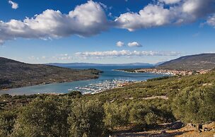 Nice Apartment in Cres With 2 Bedrooms and Wifi