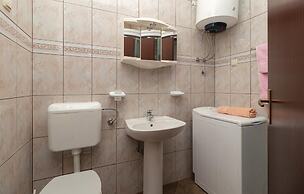 Stunning Home in Zadar With Wifi and 2 Bedrooms