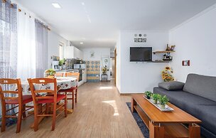 Awesome Home in Baderna With Wifi and 2 Bedrooms