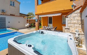 Awesome Home in Baderna With Wifi and 2 Bedrooms