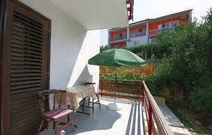 Stunning Home in Hvar With Wifi and 3 Bedrooms