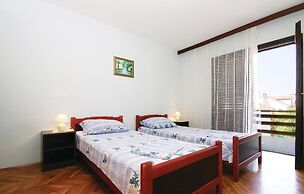 Stunning Home in Hvar With Wifi and 3 Bedrooms