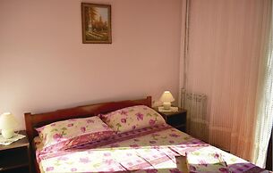 Stunning Home in Hvar With Wifi and 3 Bedrooms