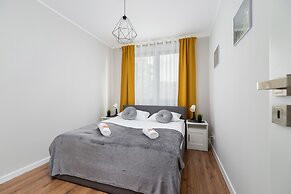 Apartment Cystersow Cracow by Renters