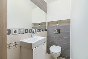 Apartment Cystersow Cracow by Renters