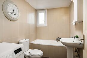 Aloe Apartments by Konnect, 500m from Dassia Beach