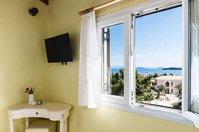 Aloe Apartments by Konnect, 500m from Dassia Beach