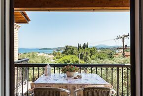 Aloe Apartments by Konnect, 500m from Dassia Beach