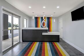 Studio 6 Meridian, MS - Bonita Lakes