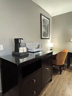 Big Bird Inn Wawa, SureStay Collection by Best Western