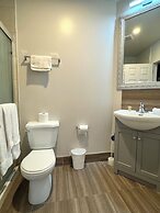 Big Bird Inn Wawa, SureStay Collection by Best Western