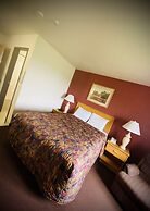 Herington Inn & Suites