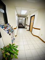 Herington Inn & Suites