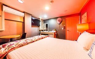 Yeongdeungpo Market Max Motel