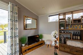 Inside No. 1 Retreat