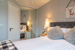 Inside No. 1 Retreat