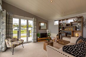 Inside No. 1 Retreat