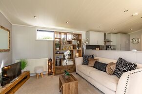 Inside No. 1 Retreat