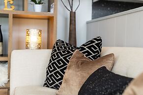 Inside No. 1 Retreat