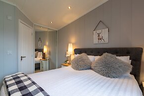 Inside No. 1 Retreat