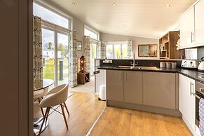 Inside No. 1 Retreat