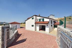 Luxury Mountain Villa W.heated Pool & Largegarden