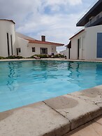 Impecable 4-bed Villa in Praia da Areia Branca
